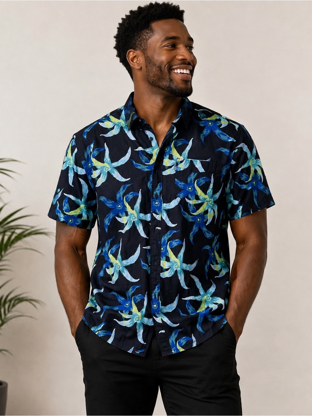 Men's Floral Short-Sleeve Button-Up Shirt - Blue & White Print (3)